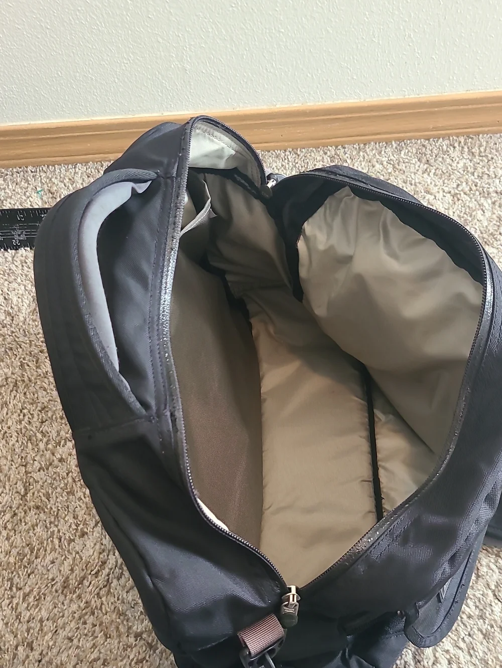 Vintage REI Black Shoulder Laptop Briefcase Bag
